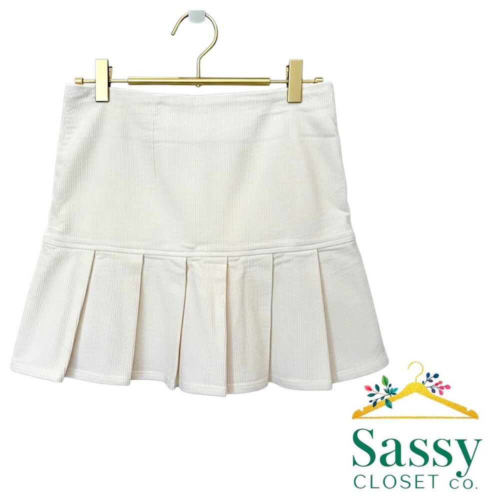 ✨ FOREVER 21 Cream Corduroy Mini Skort L Flat Front Utility 90s Retro EUC 🤍